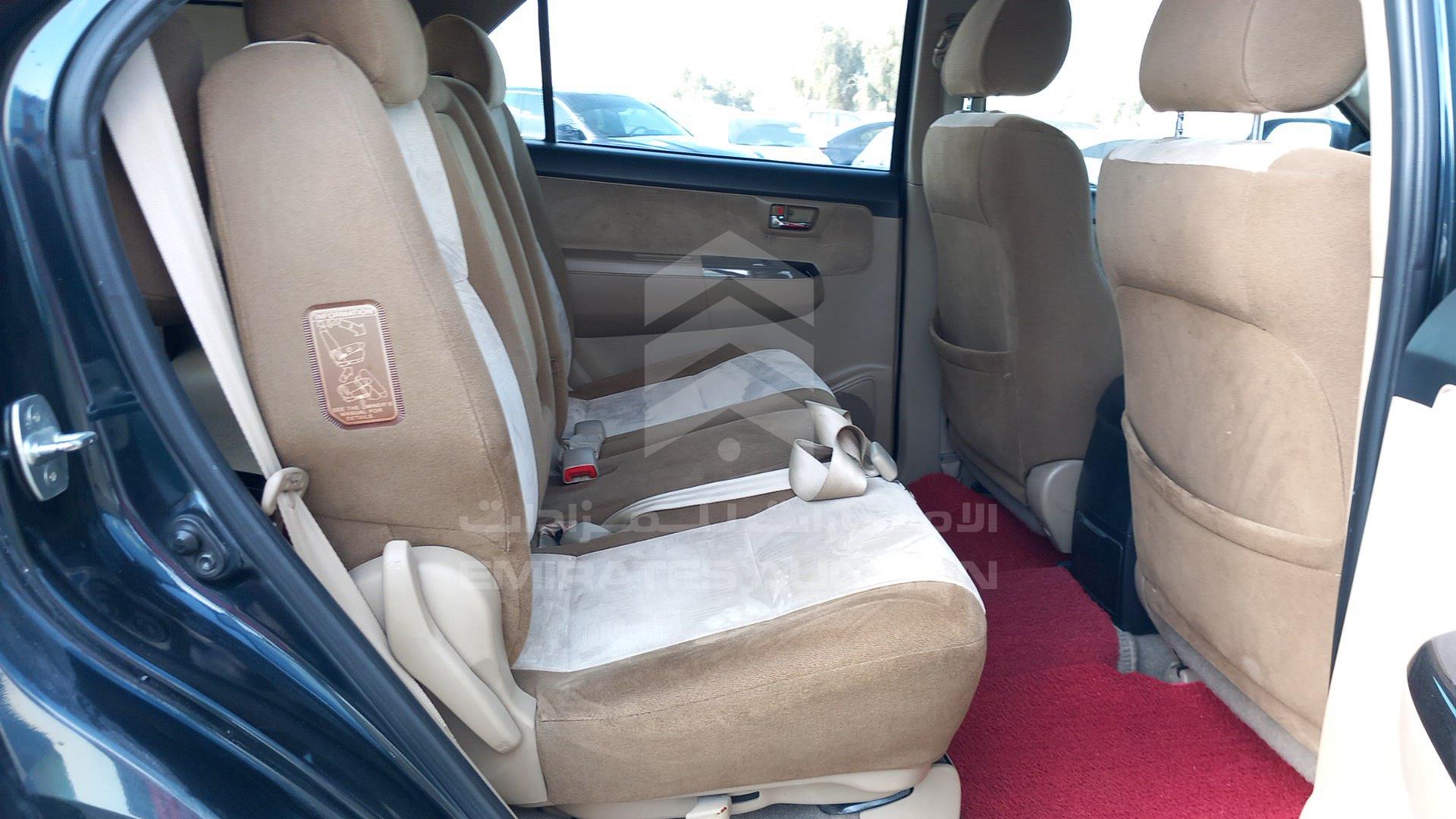 2015 TOYOTA FORTUNER VIN: MHFYU59G4F7039540