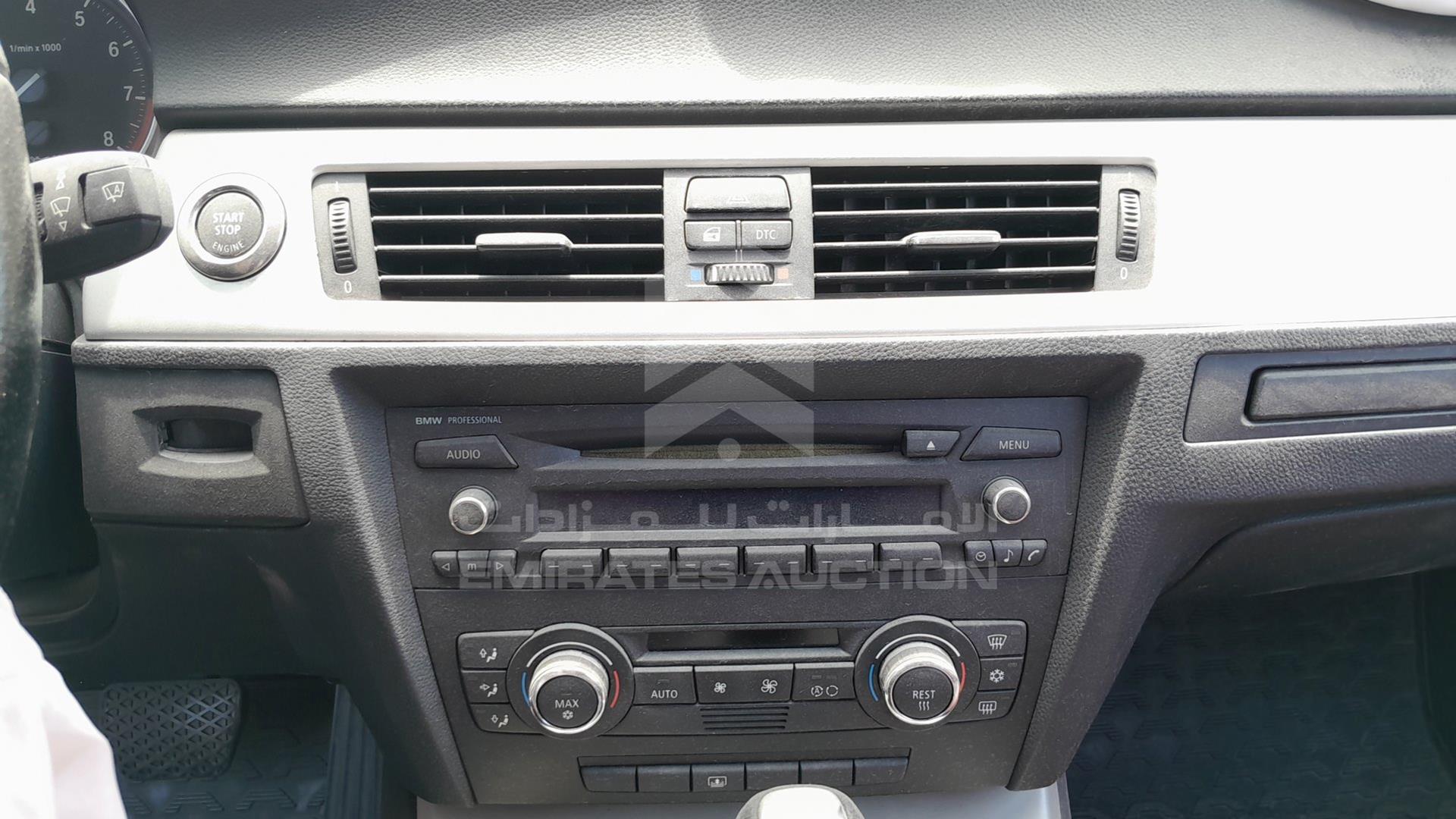 2008 BMW 325 VIN: WBAWB31098P112333