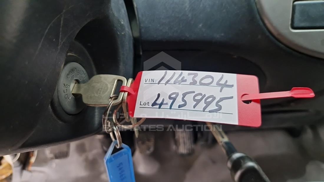 2010 Nissan Urvan — Keys — Photo 4