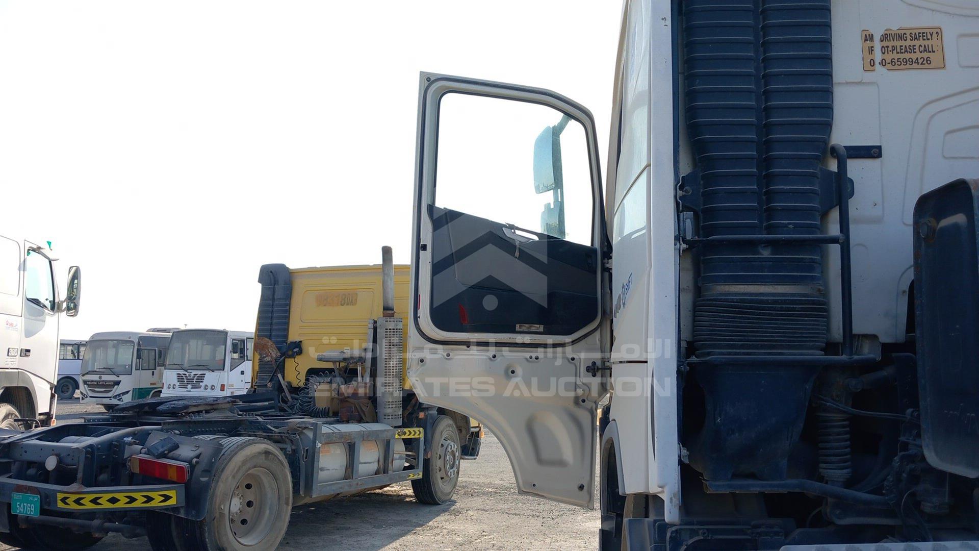 2014 VOLVO FH VIN: YV2RS02D8EA767491
