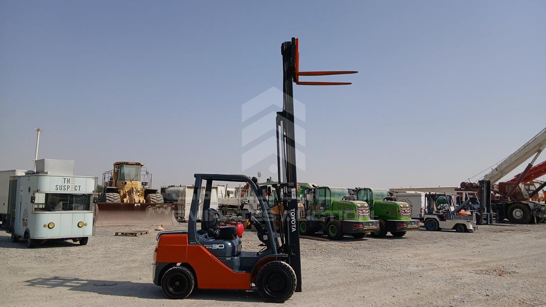 تويوتا رافعة 2015 — عام — صورة 18