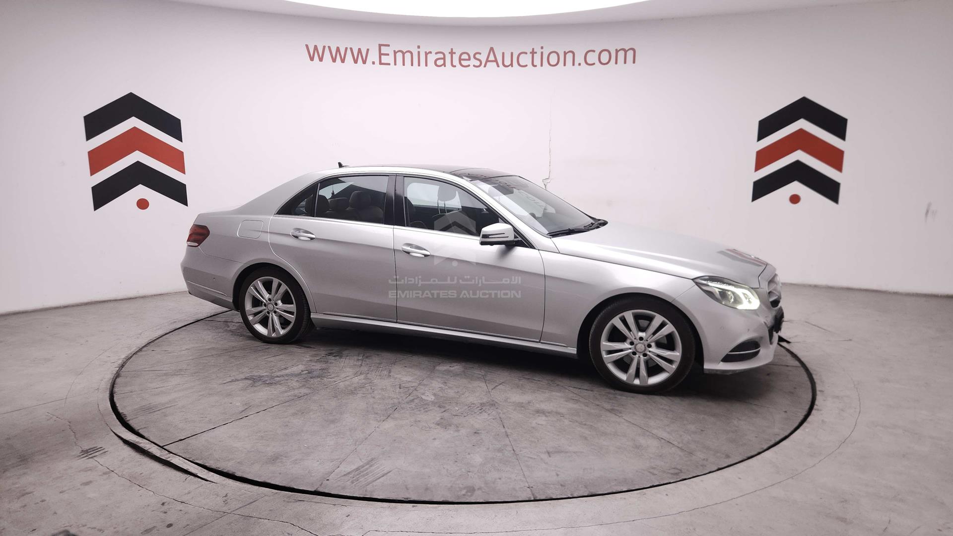 2015 MERCEDES E 300 VIN: WDDHF8BB0FB107566