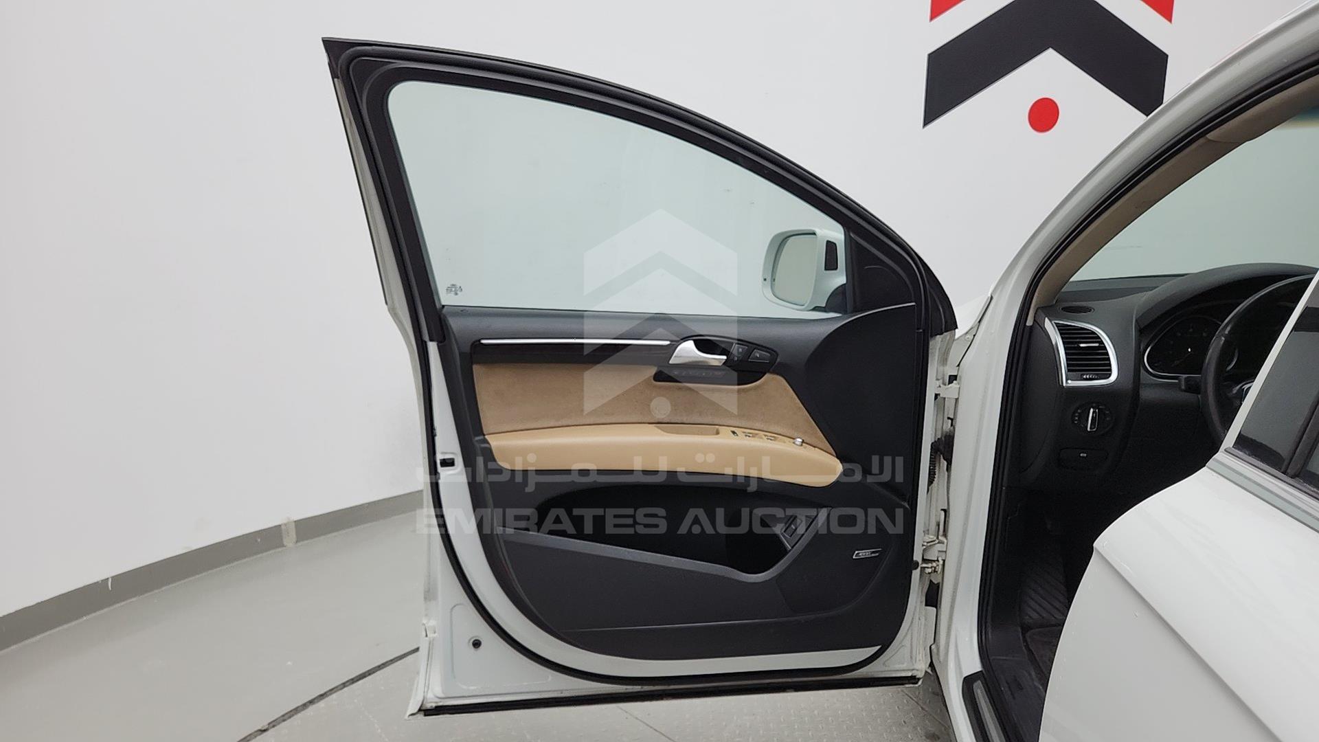 2013 AUDI Q7 VIN: WA1AGDFE6DD004573