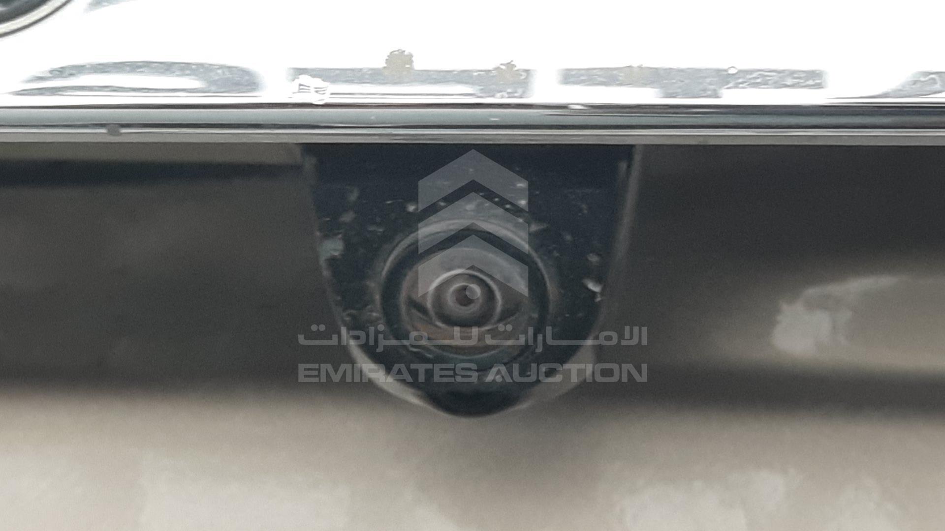 2015 TOYOTA LAND CRUISER VIN: JTMHY05J5F4032408
