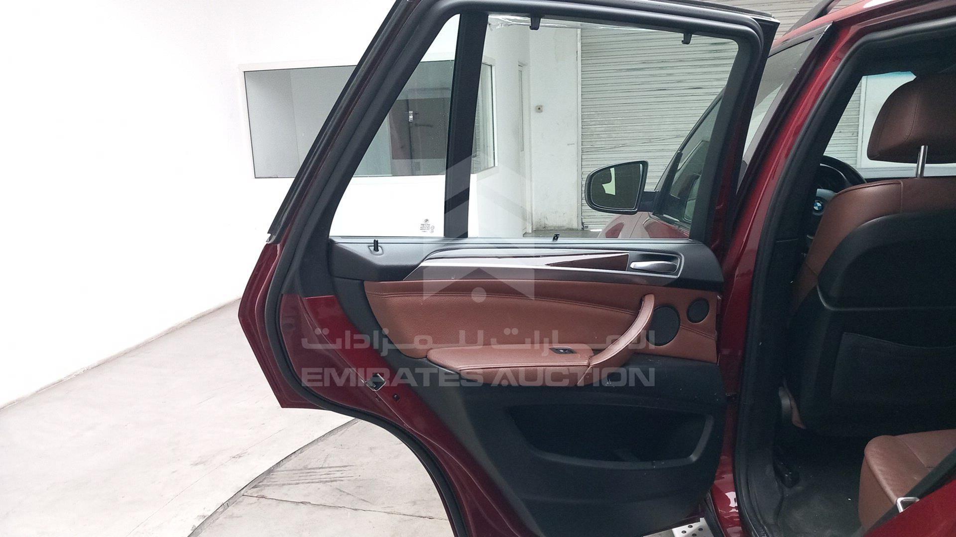 2011 BMW X5 VIN: WBAZV8105BL392736