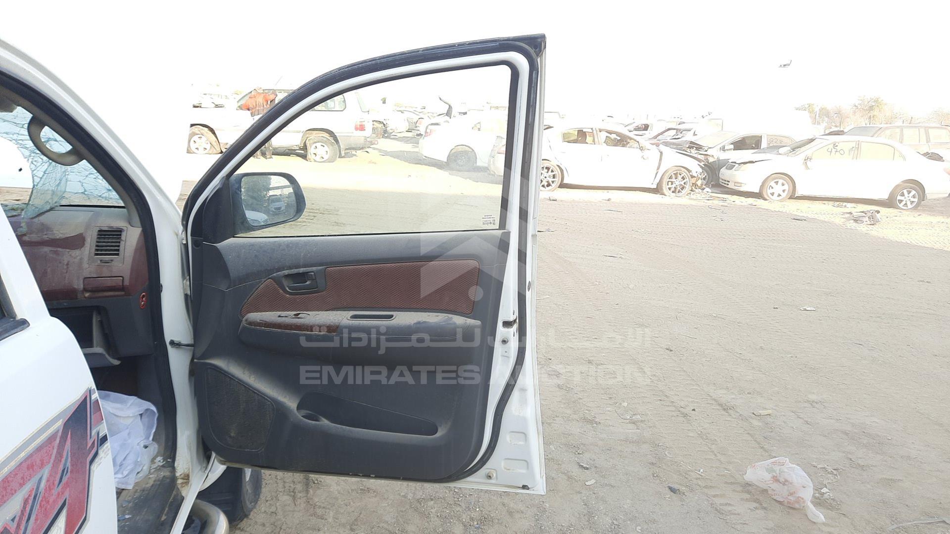 2014 TOYOTA HILUX VIN: MR0FX22G9E1115467