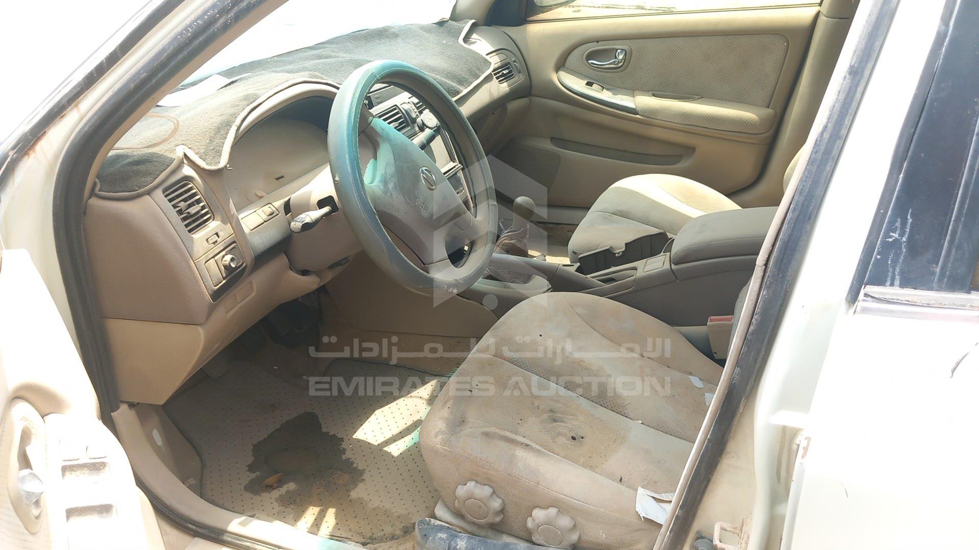 2004 NISSAN MAXIMA VIN: JN1CA31C74T732928