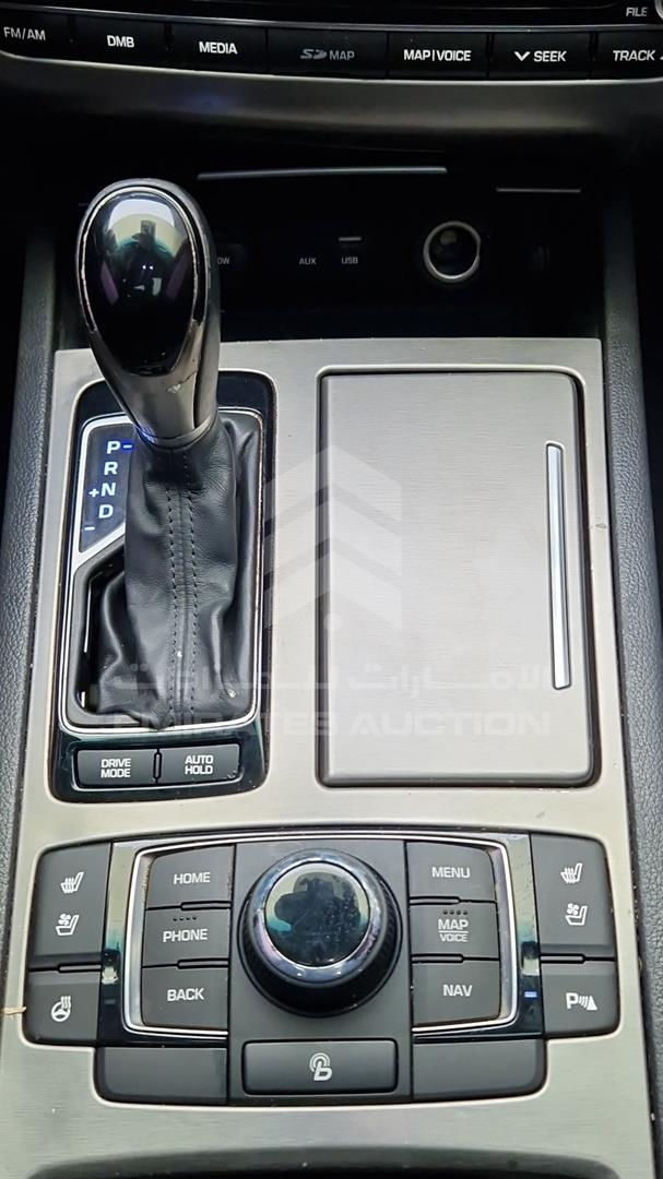 2016 HYUNDAI GENESIS VIN: KMHGM41DDGU126104