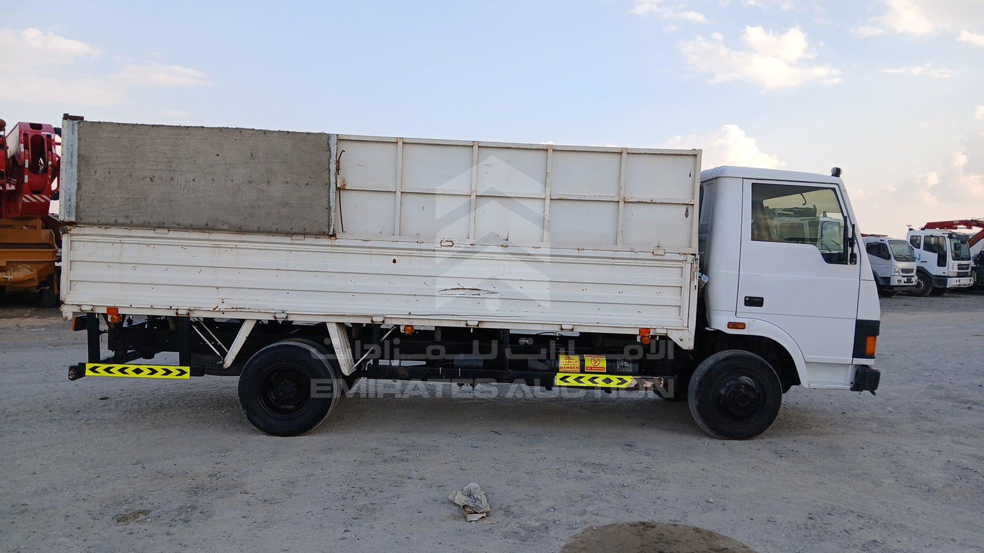 2008 TATA LPT613 VIN: MAT38132487L01666