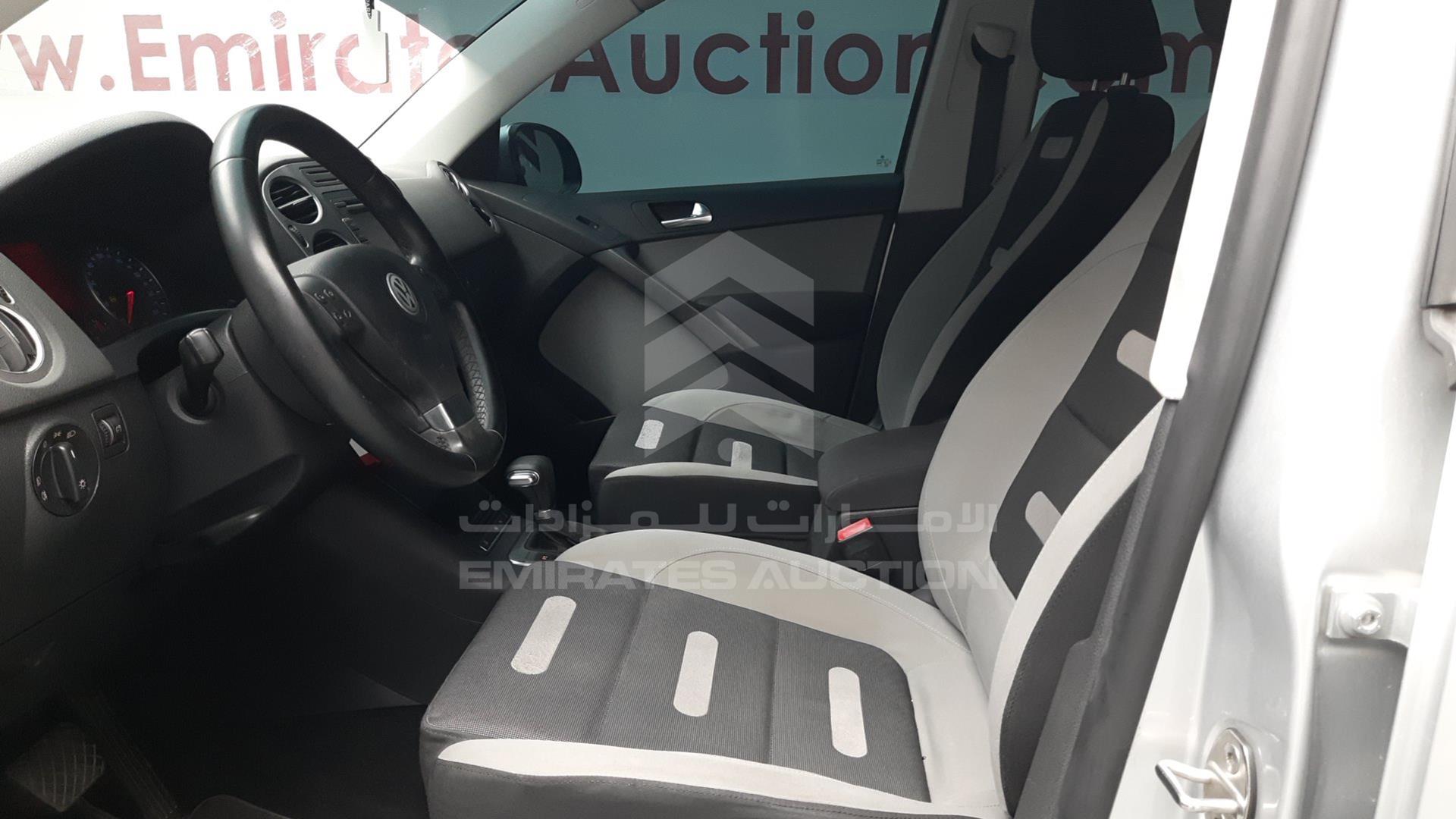 2009 VOLKSWAGEN TIGUAN VIN: WVGCE15N29W069870