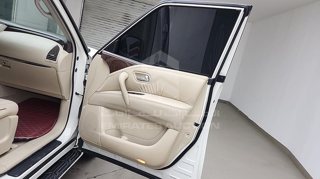 2016 Nissan Patrol — Front Right Door — Photo 33