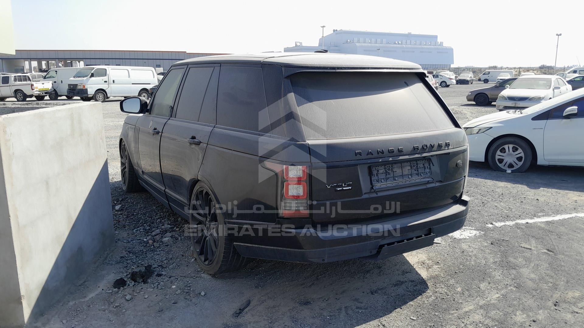 2014 RANGE ROVER VOGUE VIN: SALGA2EF8DA121114