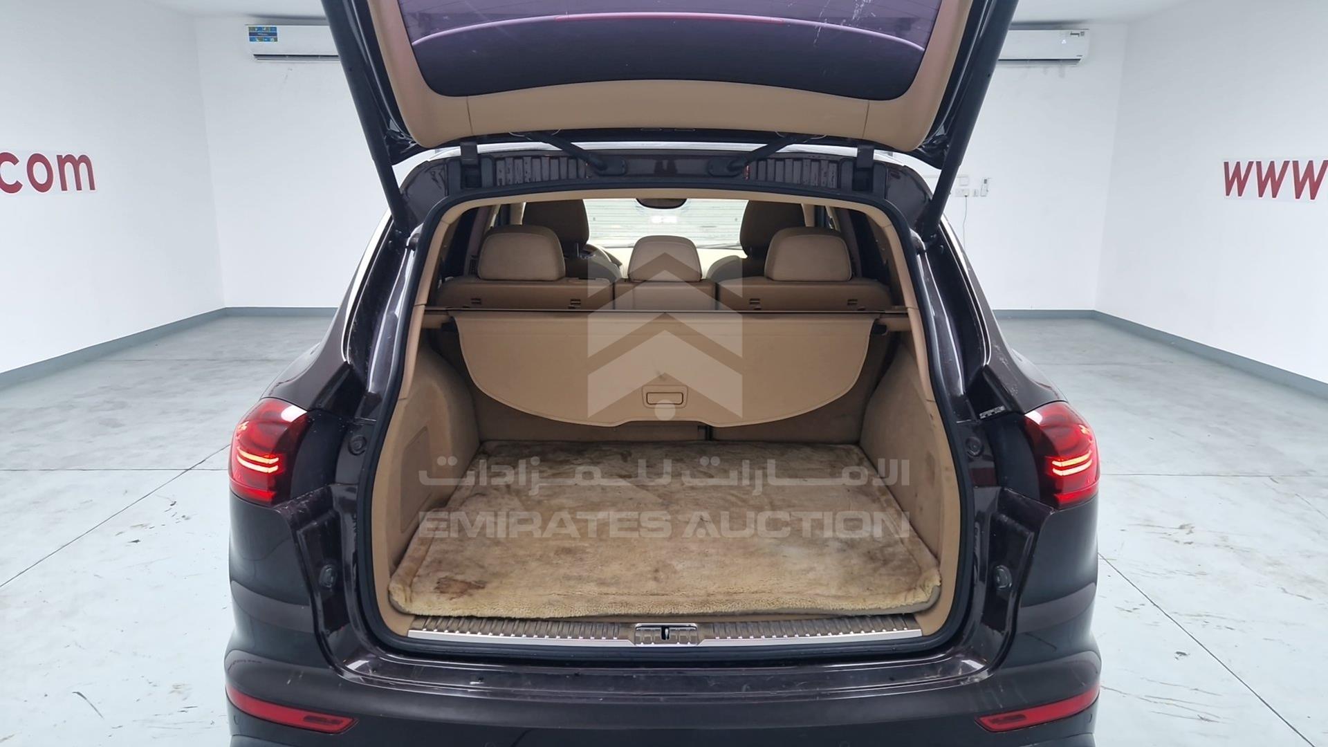 2016 PORSCHE CAYENNE VIN: WP1ZZZ92ZGKA13713
