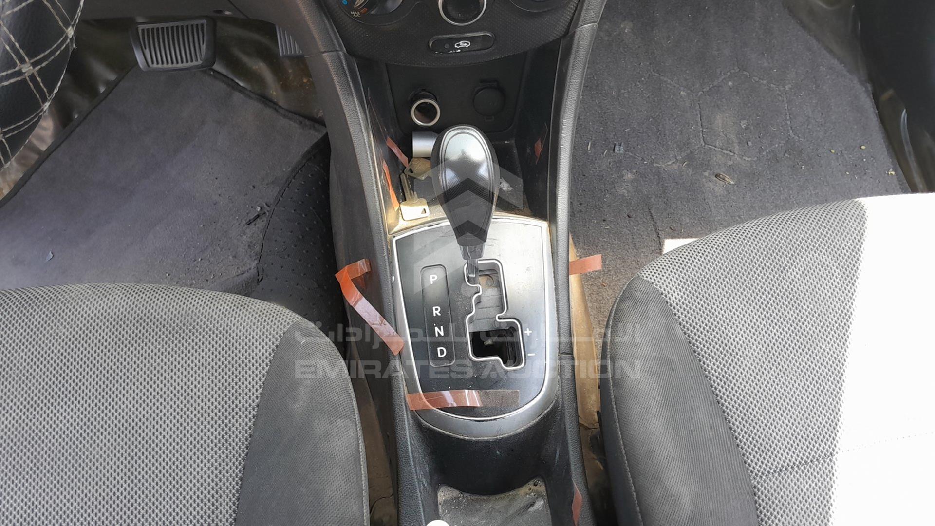 2012 HYUNDAI ACCENT VIN: KMHCT41C8CU230012