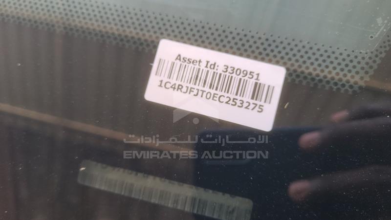 VIN: 1C4RJFJT0EC253275 Auction: EmiratesAuction Lot: 408759 VIN: 1C4RJFJT0EC253275 Jeep Grand Cherokee 2014 RED Photo 5