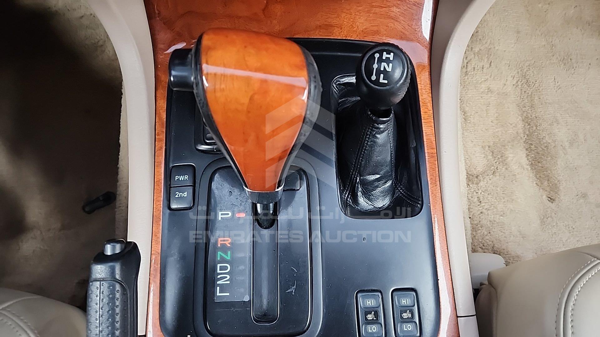 1999 LEXUS LX 470 VIN: UZJ1000087157