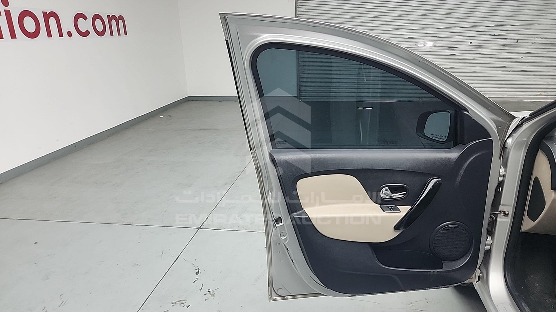 2017 RENAULT SYMBOL VIN: VF14SRAB6HT518798