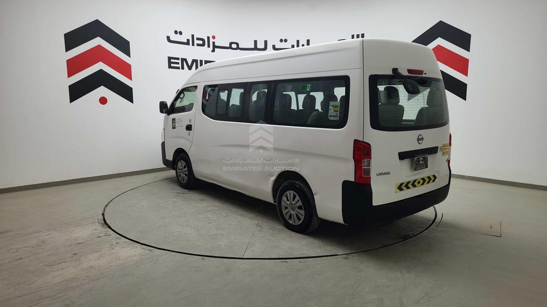 نيسان أورفان 2024 — الزاوية الخلفية اليسرى — صورة 7