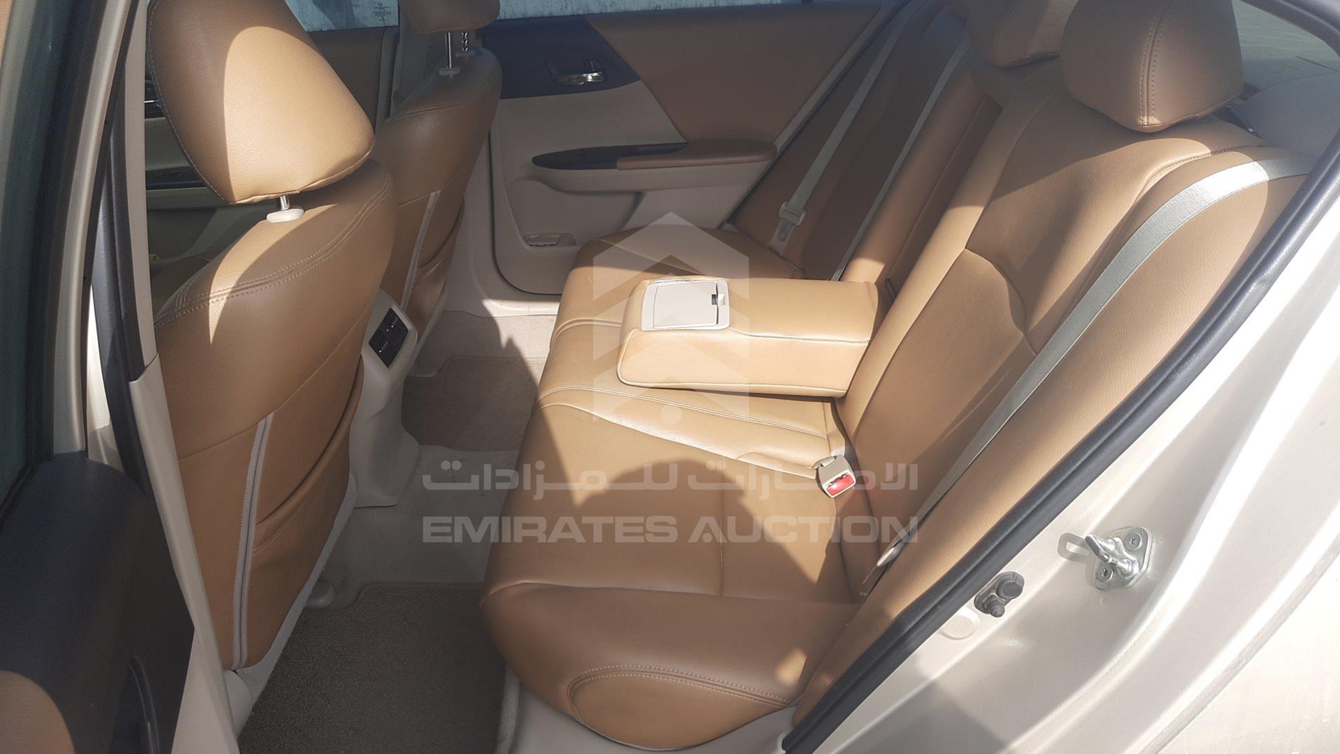 2013 HONDA ACCORD VIN: 1HGCR2637DA612178