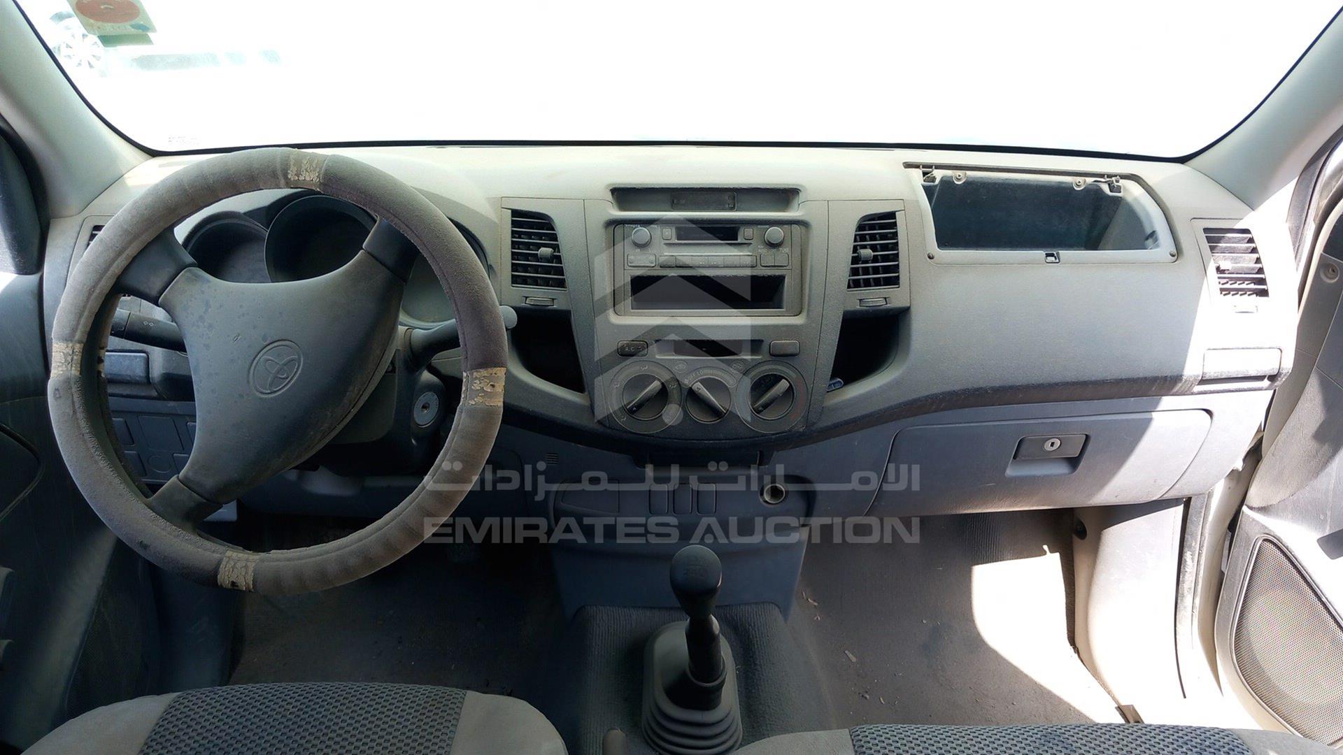 2008 TOYOTA HILUX VIN: MR0EX12G182307468