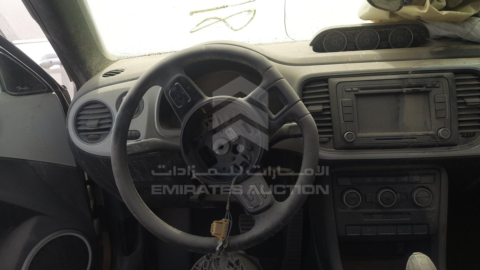 2015 VOLKSWAGEN BEETLE VIN: WVWBF6ATXFM600075