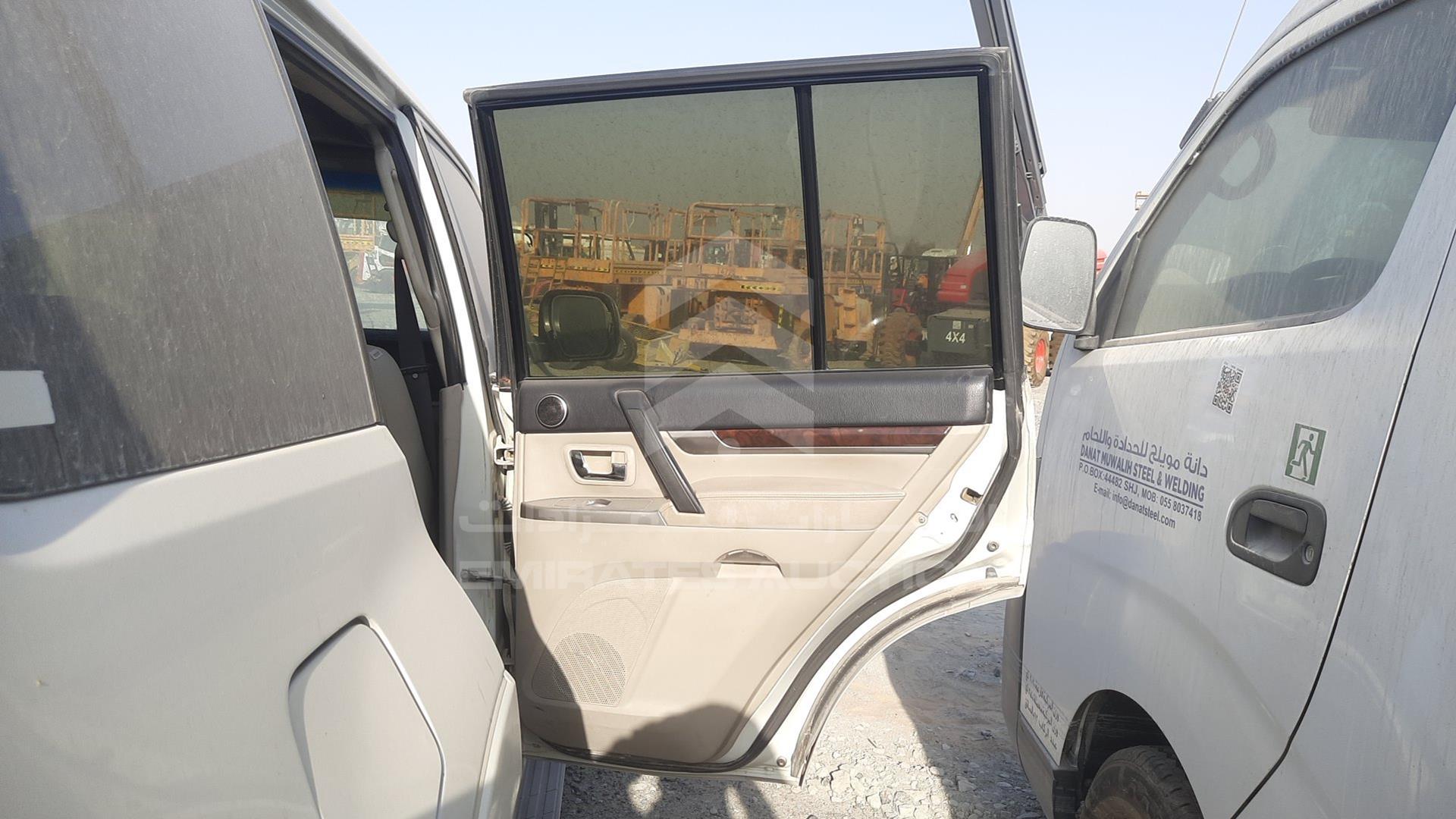 2013 MITSUBISHI PAJERO VIN: JMYLRV95WDJ704832