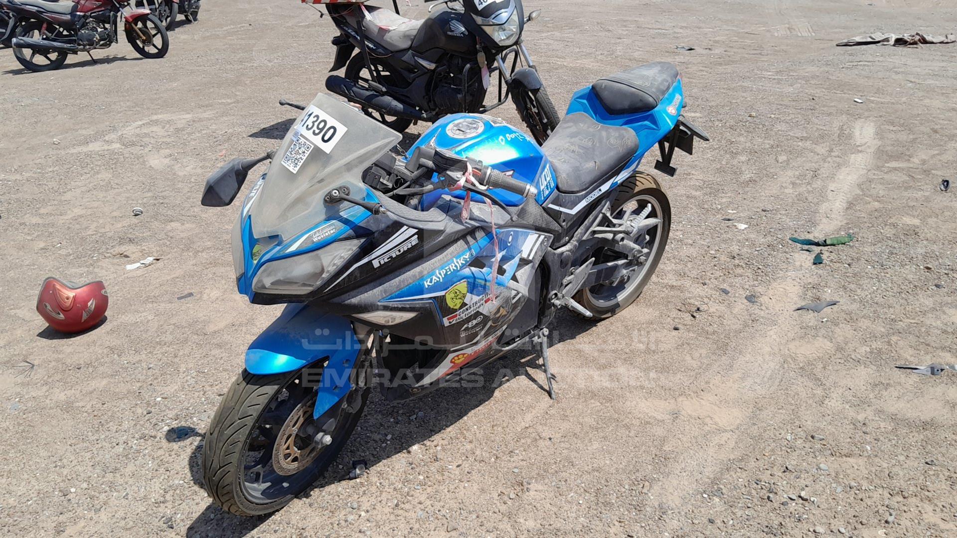 2006 HONDA CBR1100 VIN: L2B066208LM427982