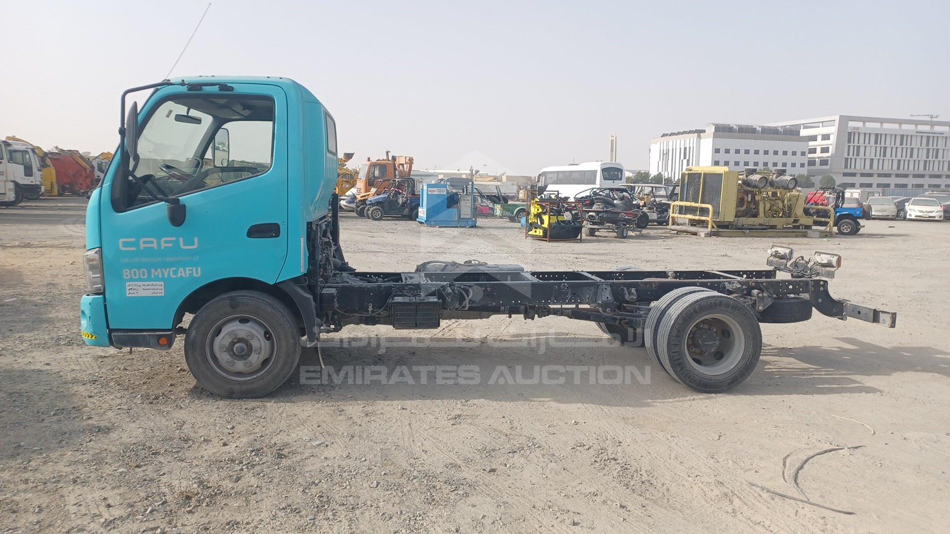 2021 HINO 300 VIN: JHHUCN1FXMK038058