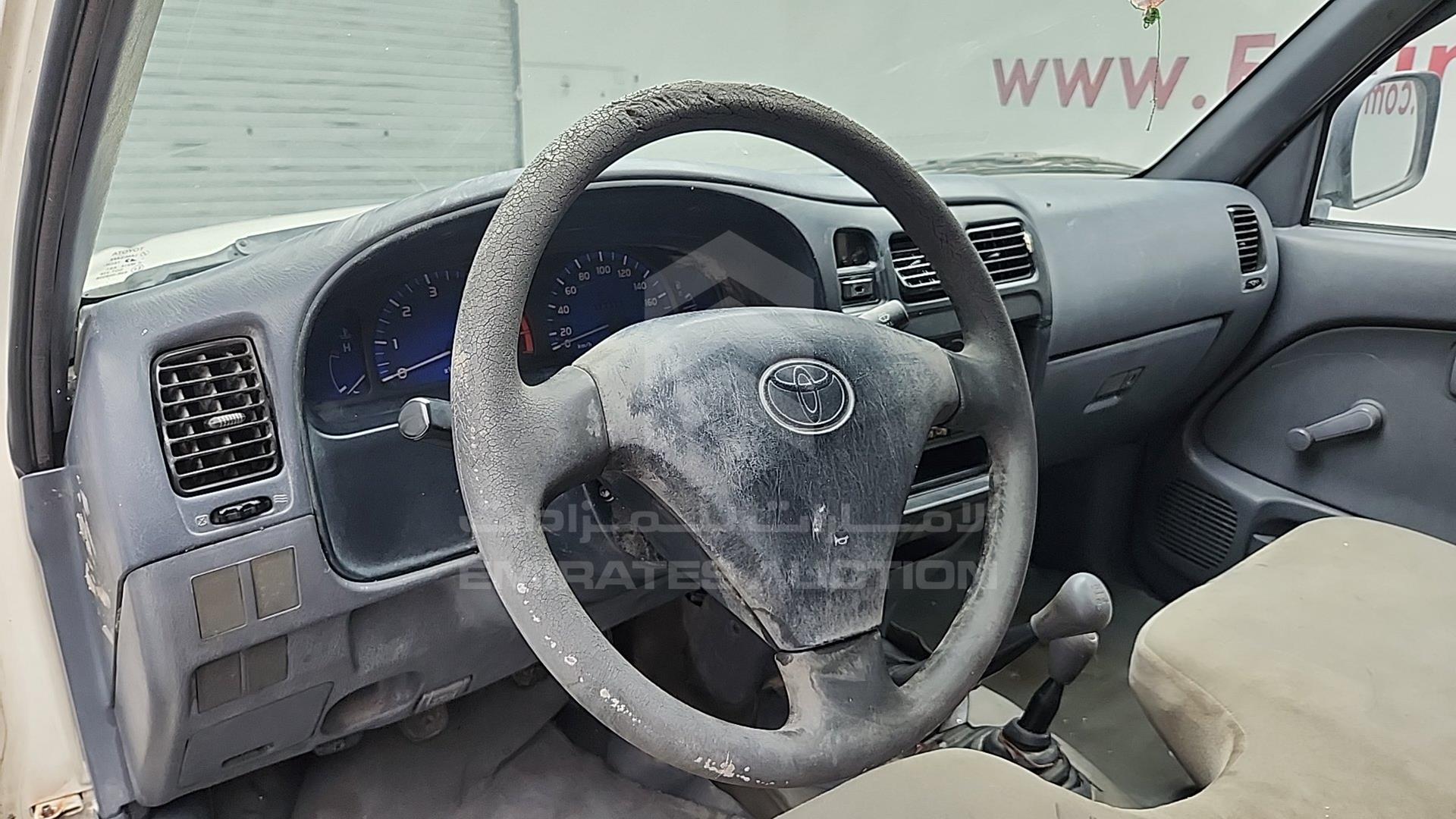 2005 TOYOTA HILUX VIN: JTFDM626150033601