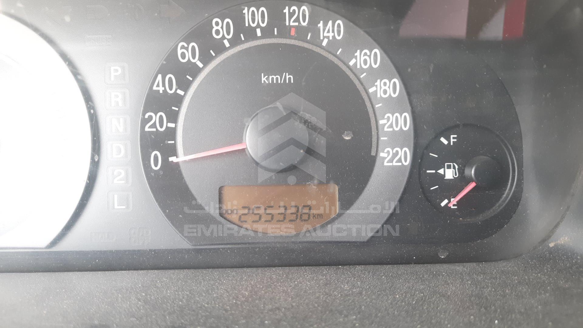 2006 HYUNDAI TRAJET VIN: KMHMG81CX6U277143