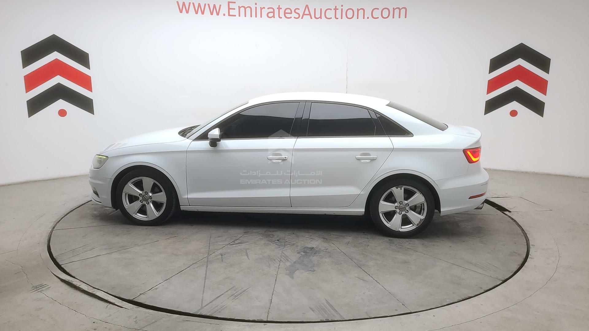 2016 AUDI A3 VIN: WAUAYJFF7G1033951