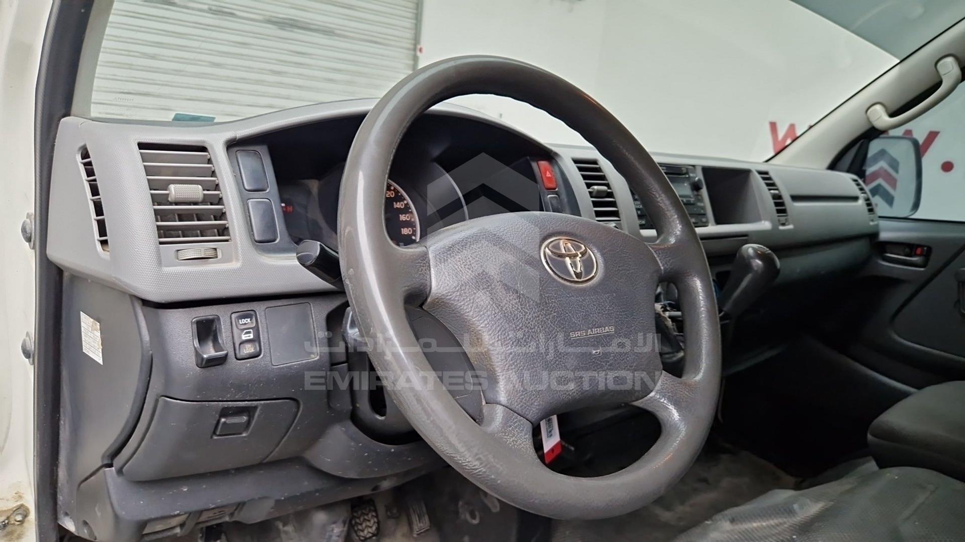 2013 TOYOTA HIACE VIN: JTGSX22P0D6140050