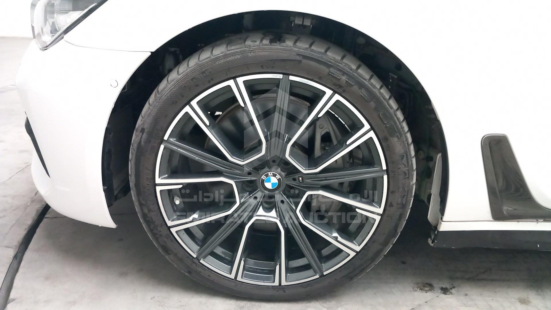 2019 BMW 750 VIN: WBA7F0C53KGM24963
