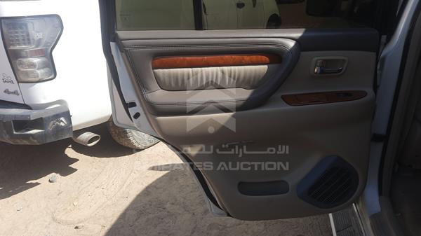 Lexus LX 470 2003 JTJHT00W533530026 Image 11