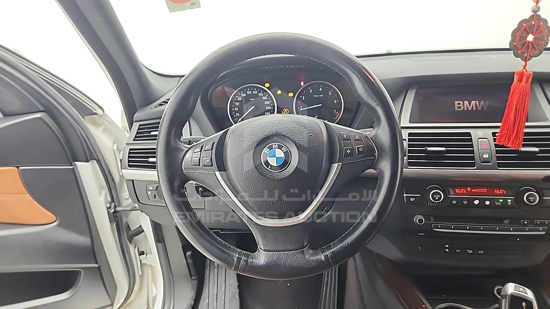 2009 BMW X5 VIN: WBAFE41029L244811