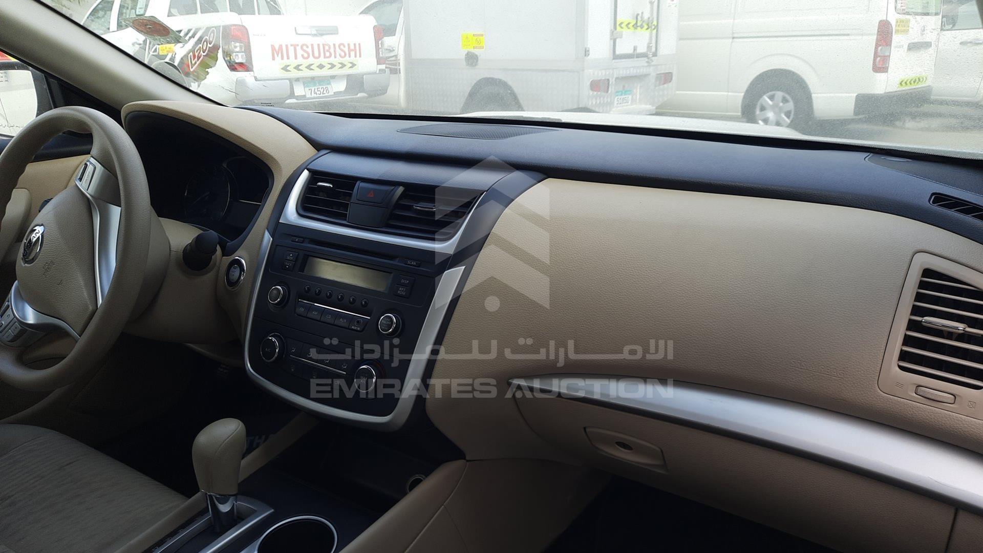 2018 NISSAN ALTIMA VIN: 1N4AL3A9XJC276105