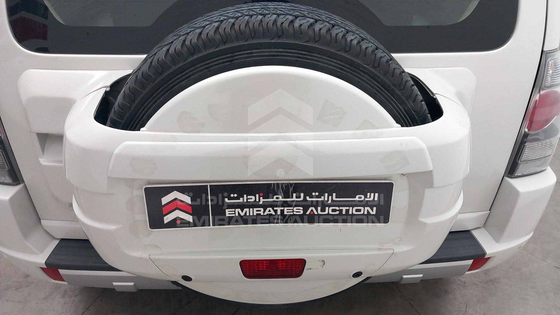2016 MITSUBISHI PAJERO VIN: JMYMRV85WGJ709722