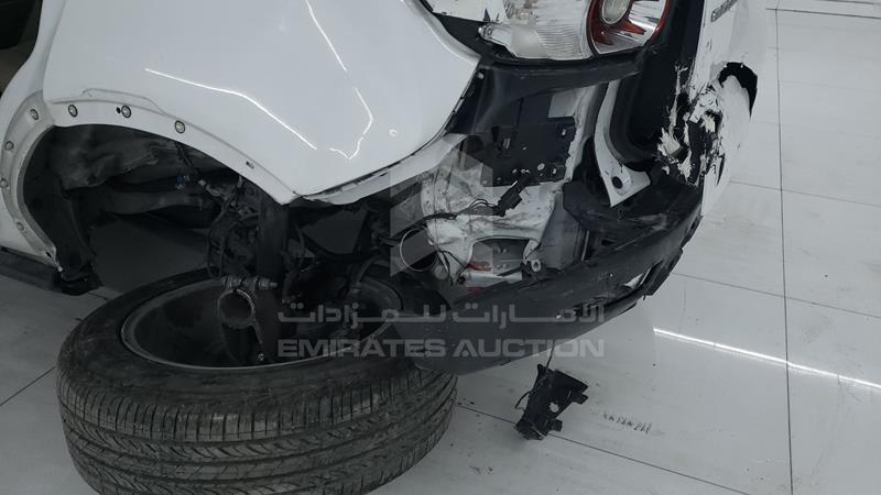 SALVA2BG4FH967657 Auction: EmiratesAuction Lot: 405169 SALVA2BG4FH967657 Range Rover Evoque 2015 WHITE Photo 26