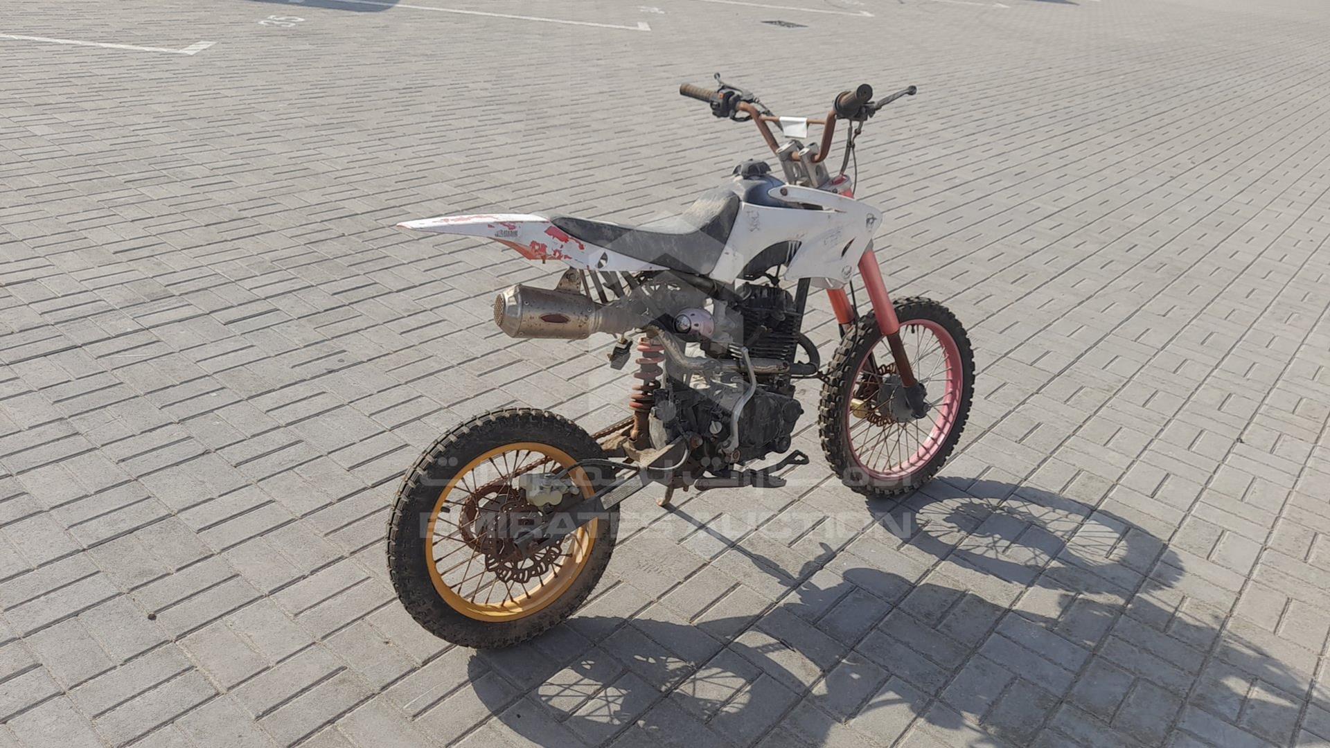 0 MOTORBIKE OFF ROAD VIN: LSD71320210090072