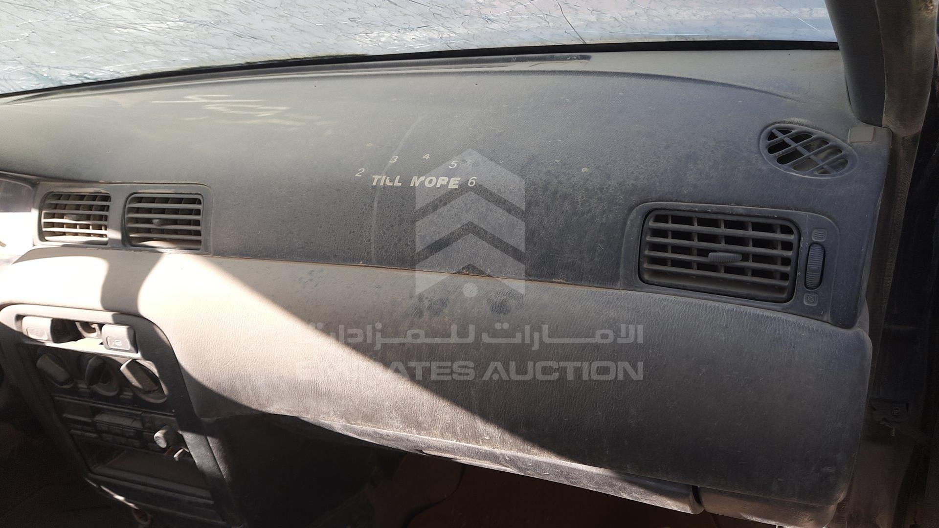0 NISSAN SUNNY VIN: JN1BDAB14Z0327820
