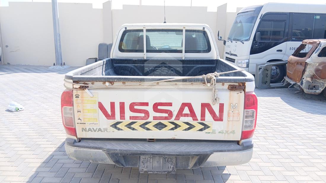 2022 Nissan Navara — Rear View — Photo 8