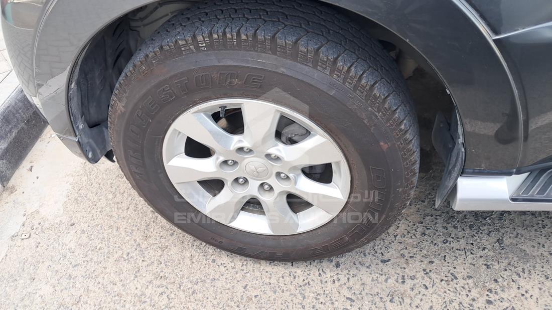 2017 Mitsubishi Pajero — Front Left Tyre — Photo 34