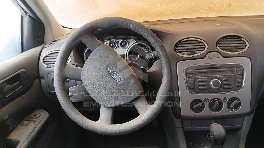 2010 Ford Focus — Steering & Mounted Controls — Photo 13