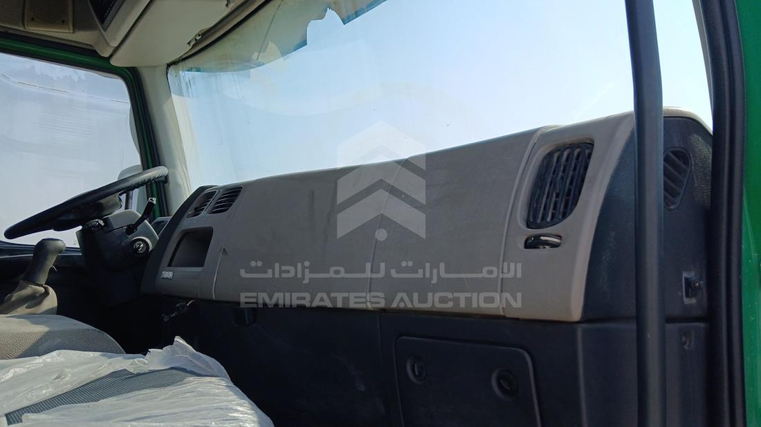 رينو 440 2016 — زاوية واجهة الراكب الأمامي الأيمن — صورة 21
