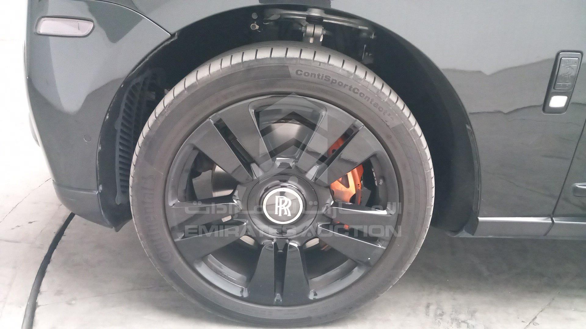 2019 ROLLS-ROYCE CULLINAN VIN: SCA689X06KU109627