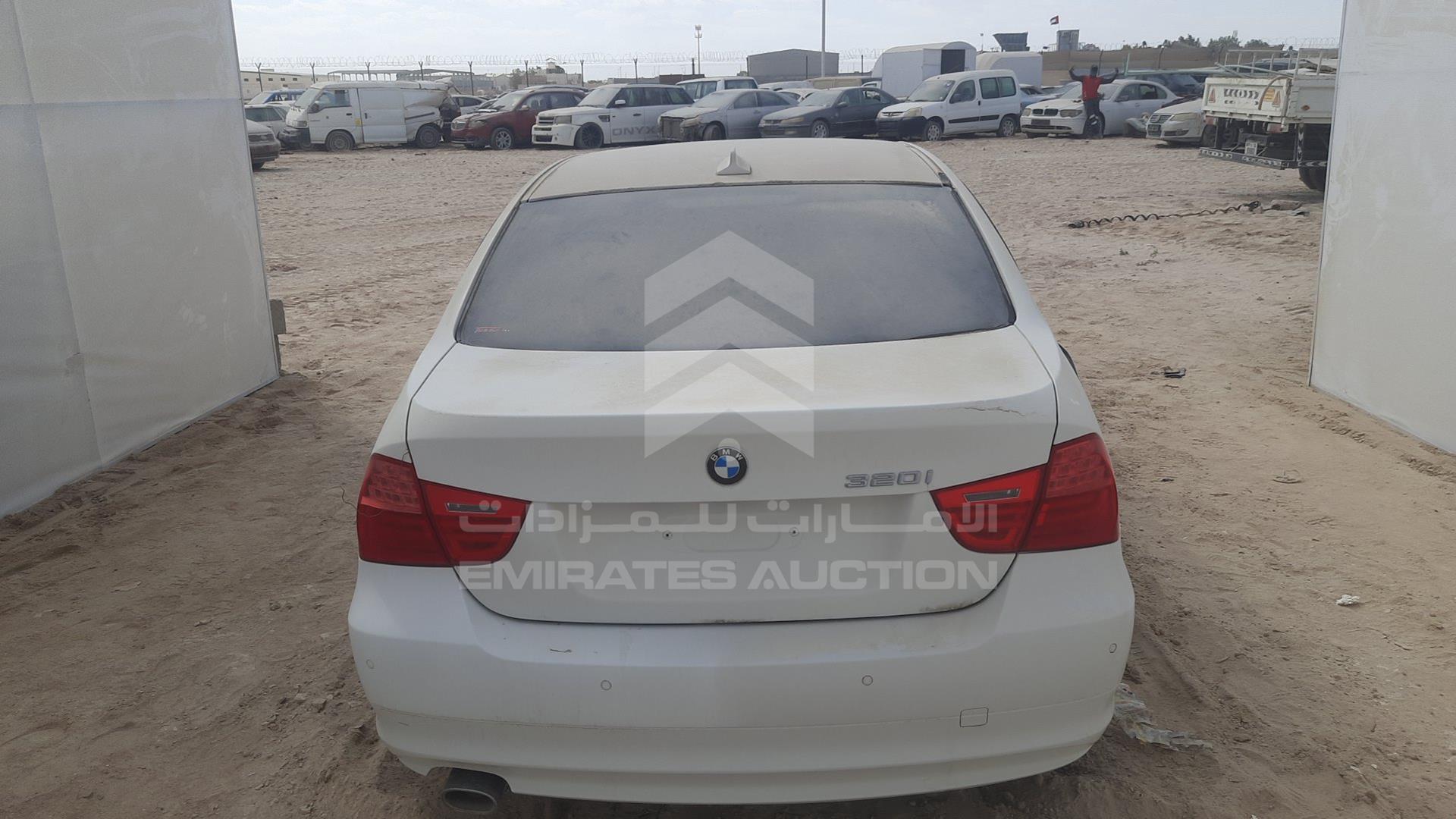 2010 BMW 320I VIN: WBAPG5102AA588434