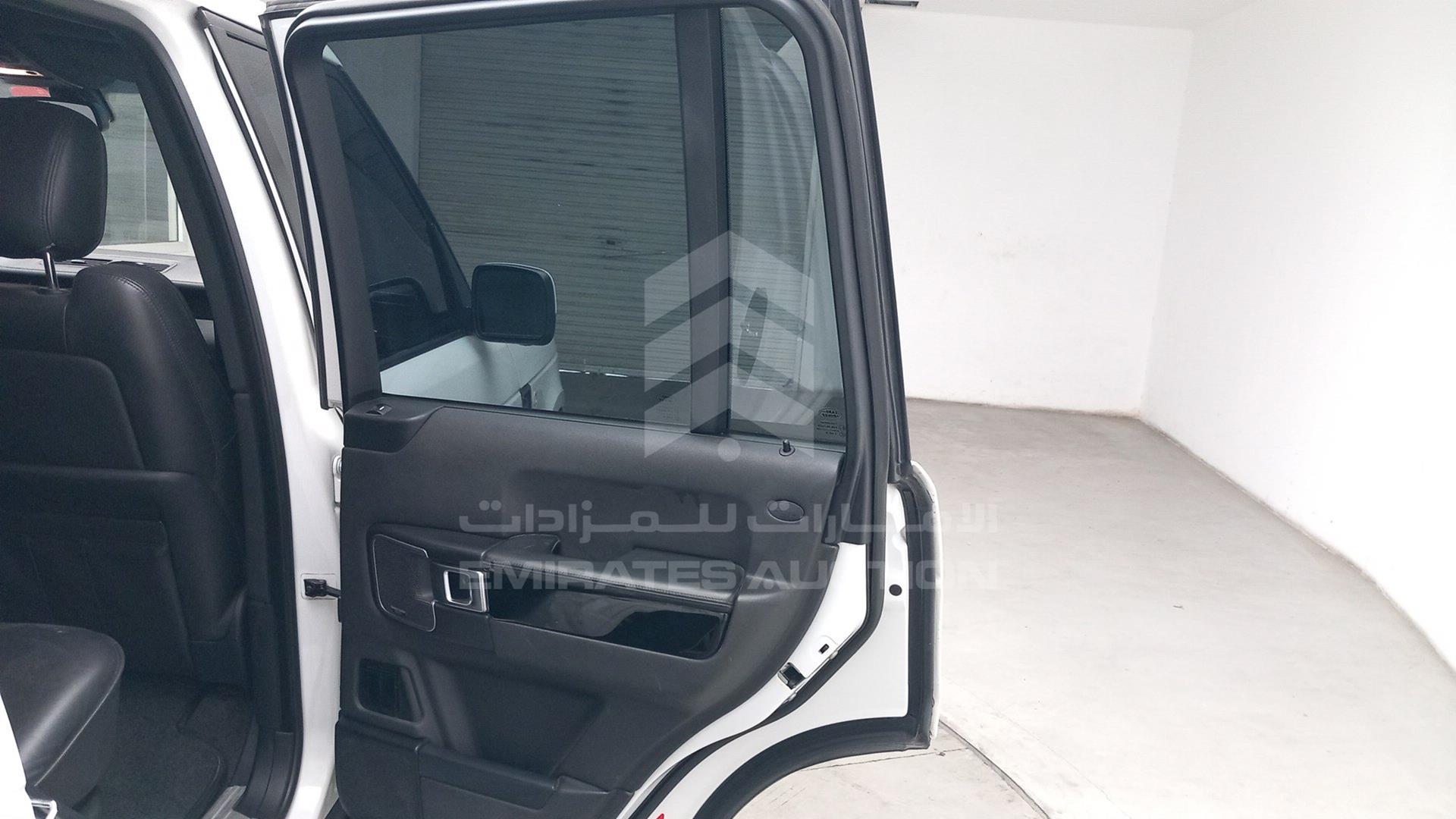 2011 RANGE ROVER VOGUE VIN: SALLMAME4BA346562
