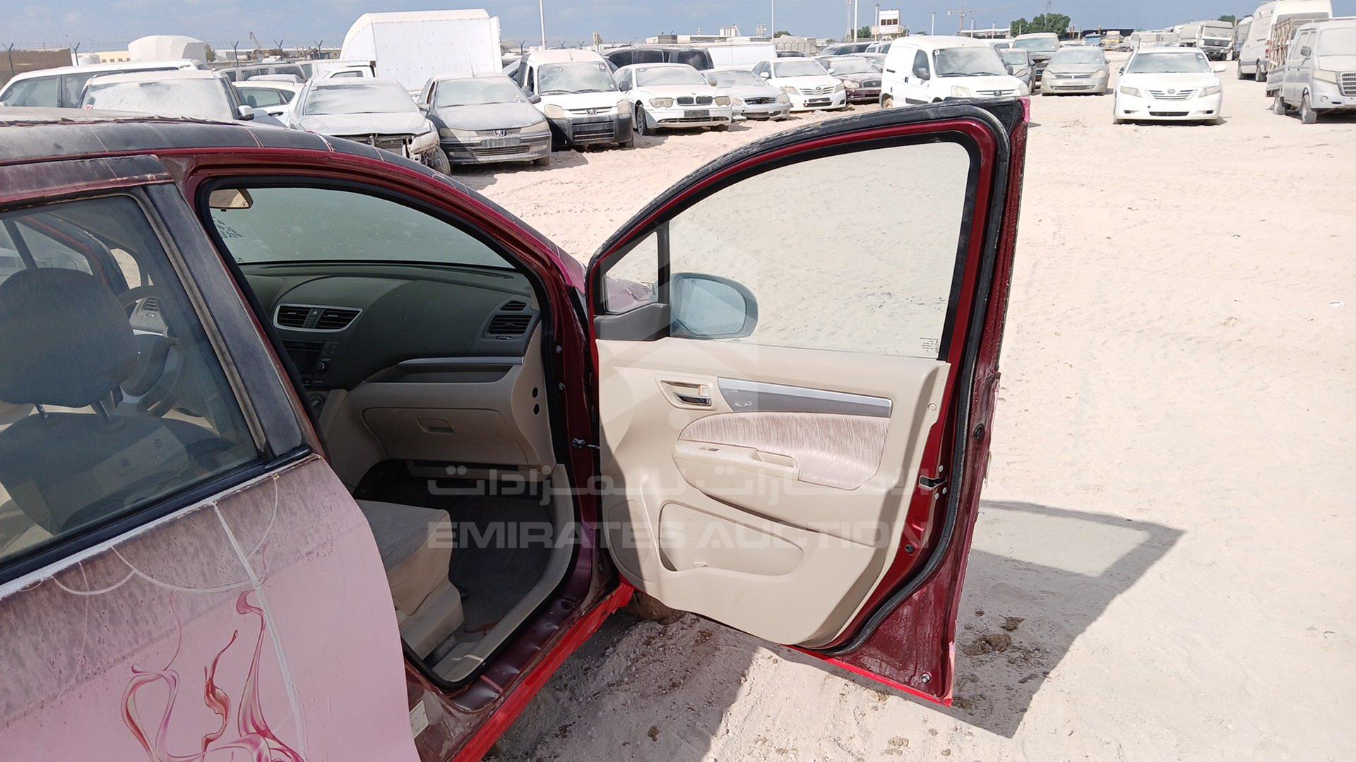 2015 SUZUKI ERTIGA VIN: MA3ZE8A13F0261420