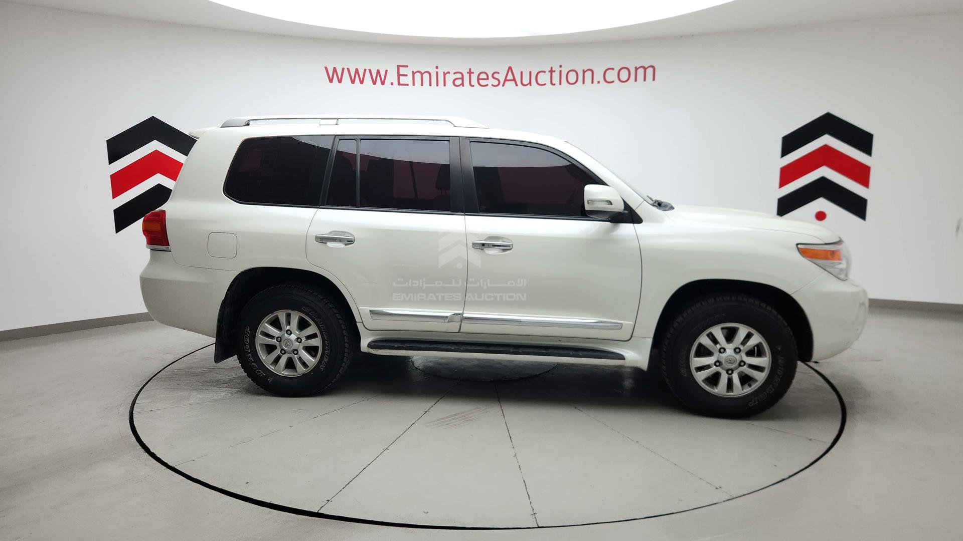 2014 TOYOTA LAND CRUISER VIN: JTMHX09J8E5047409