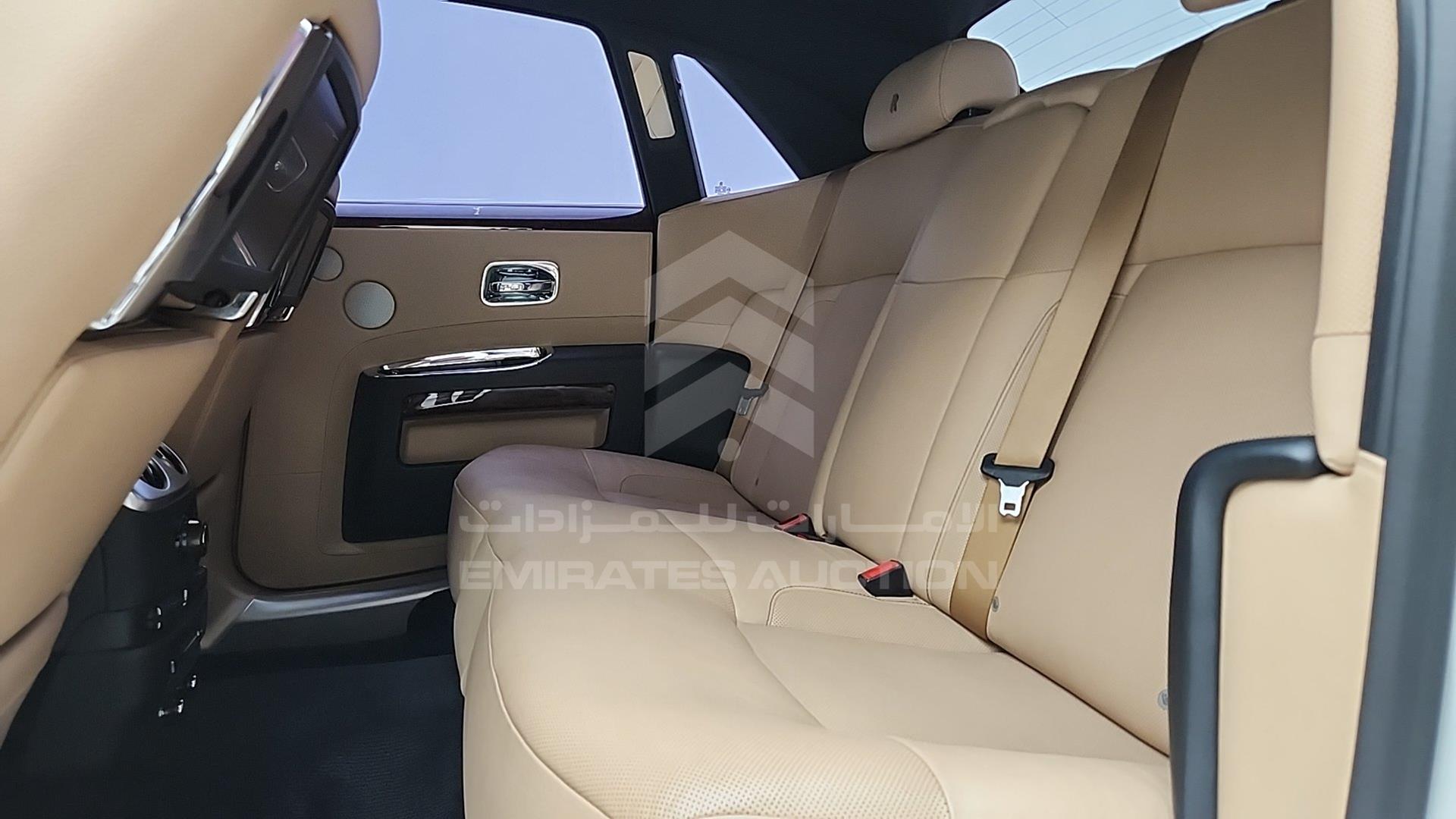 2011 ROLLS-ROYCE GHOST VIN: SCA664S05BUX35489